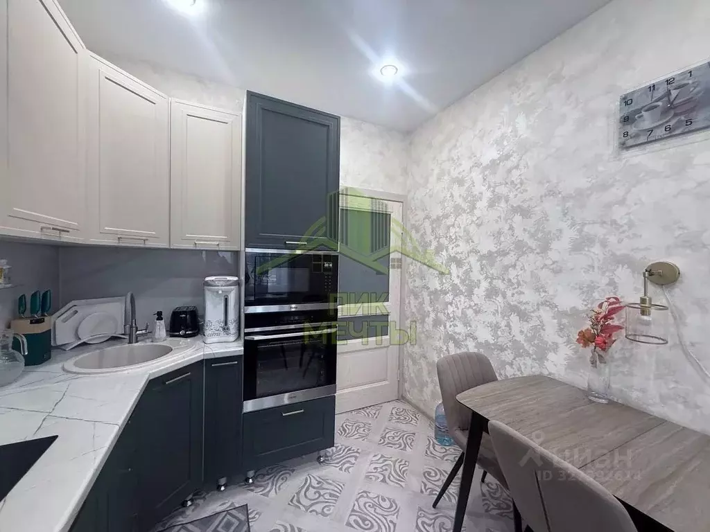 3-к кв. Бурятия, Улан-Удэ ул. Гастелло, 4 (74.3 м) - Фото 1