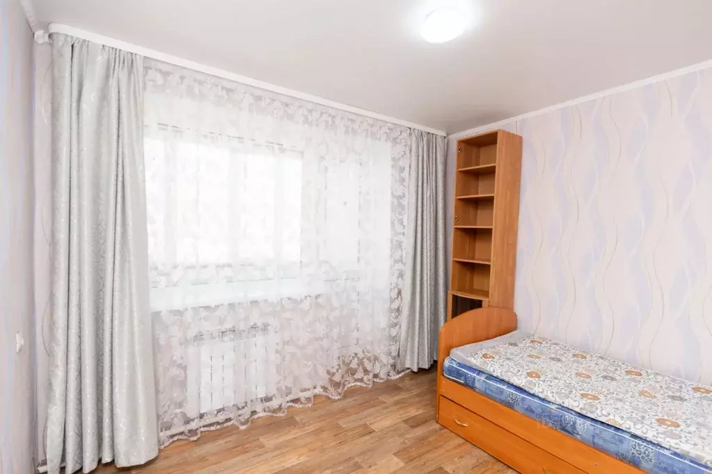 2-к кв. Оренбургская область, пос. Саракташ ул. Вокзальная, 135 (47.5 ... - Фото 1