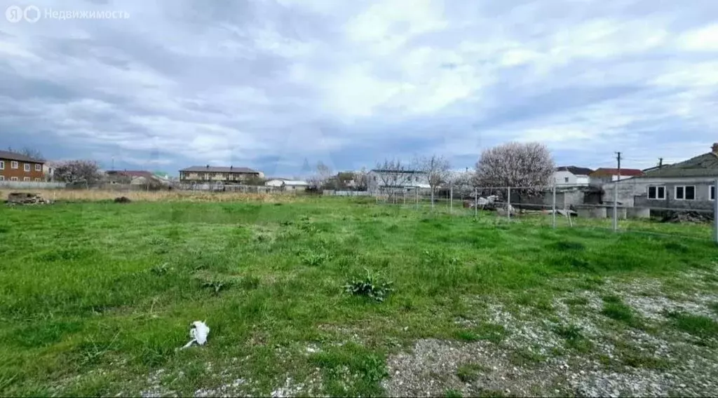 Участок в станица Благовещенская, Черноморская улица (8 м) - Фото 1