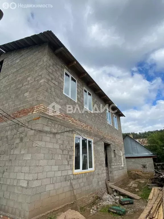 Дом в Белебей, Красноармейская улица, 103 (180 м) - Фото 1