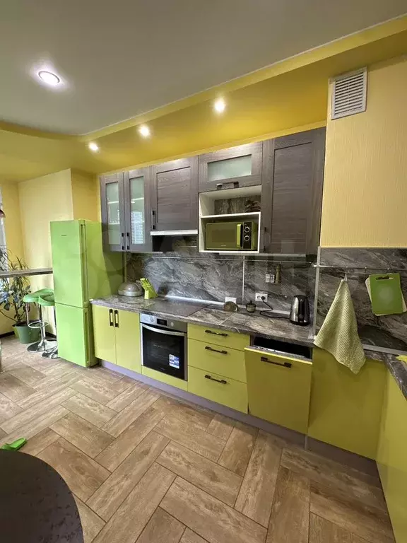 2-к. квартира, 60 м, 6/25 эт. - Фото 0