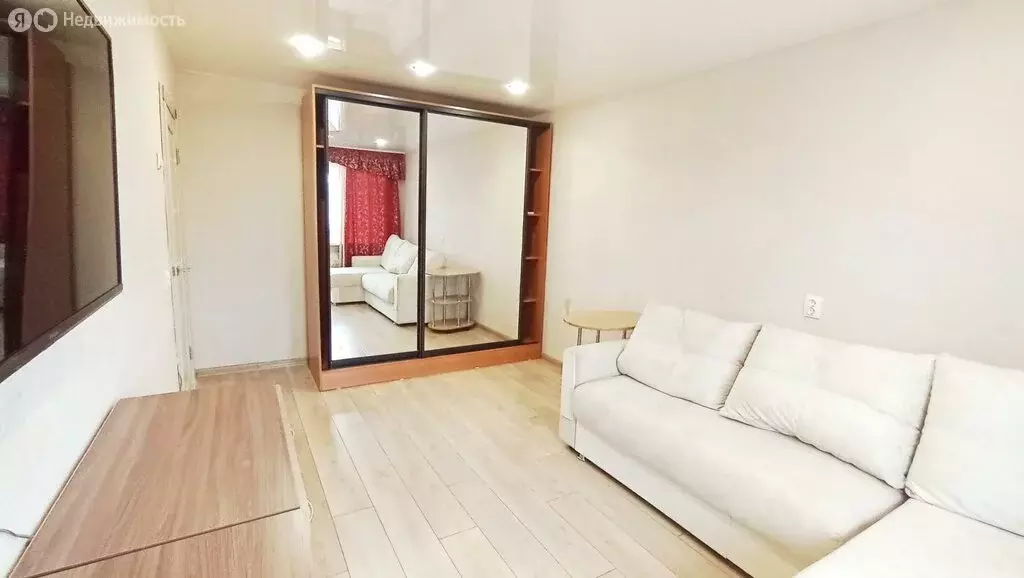 2-комнатная квартира: Екатеринбург, жилой район Вторчермет, Санаторная ... - Фото 1