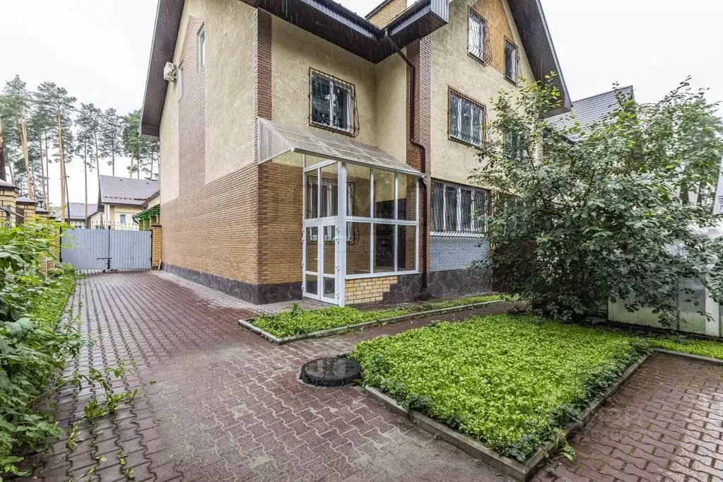 Таунхаус в Свердловская область, Екатеринбург ул. Яхонтовая, 3 (252 м) - Фото 1