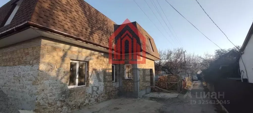 Дом в Крым, Бахчисарайский район, Долинненское с/пос, с. Новенькое ул. ... - Фото 1