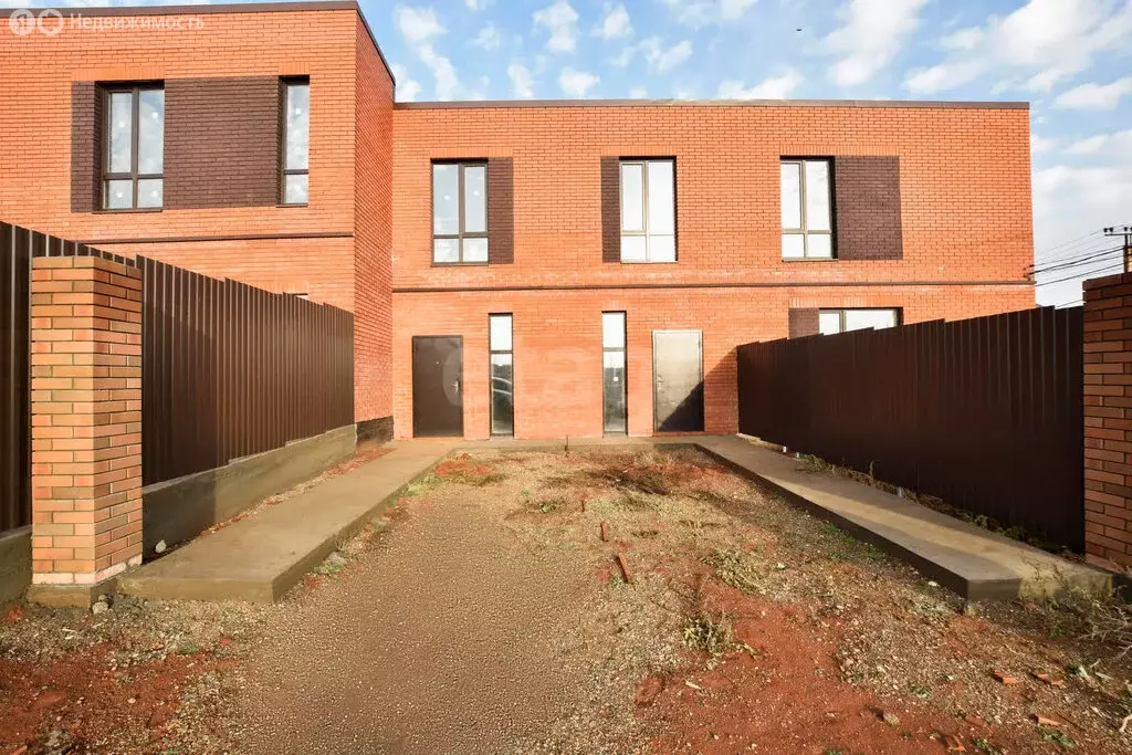 Дом в Оренбург, микрорайон Ростоши, Миланская улица (63.9 м) - Фото 1