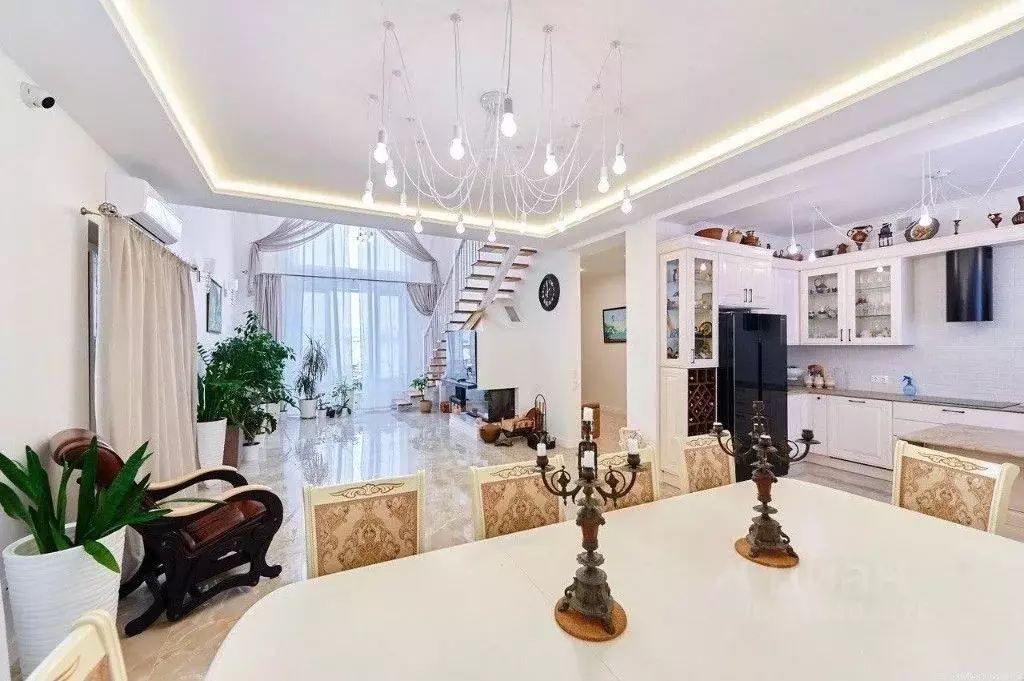 Дом в Крым, Симферопольский район, Трудовское с/пос, с. Строгоновка ... - Фото 0