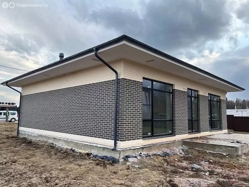 Дом в Бессоновский район, село Ухтинка, 1-й Янтарный проезд (100 м) - Фото 1