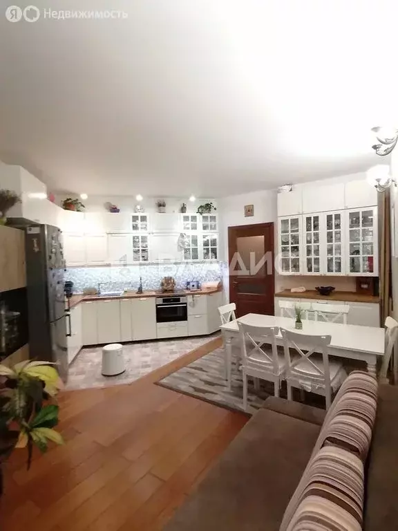 2-комнатная квартира: Красково, улица Лорха, 13 (73 м) - Фото 0