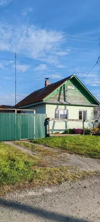 Дом в Челябинская область, Каслинский муниципальный округ, с. Тюбук ... - Фото 1