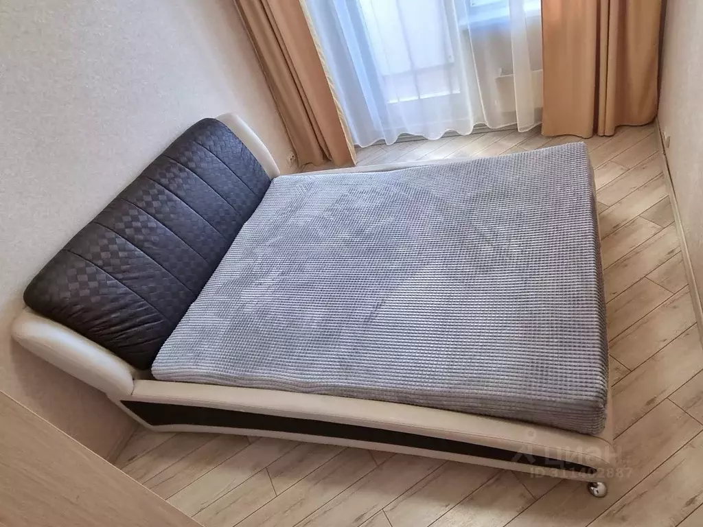 3-к кв. Красноярский край, Красноярск ул. 3 Августа, 24 (60.0 м) - Фото 0