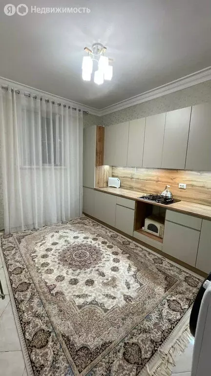 1-комнатная квартира: Махачкала, улица Ирчи Казака, 69А (42 м) - Фото 0
