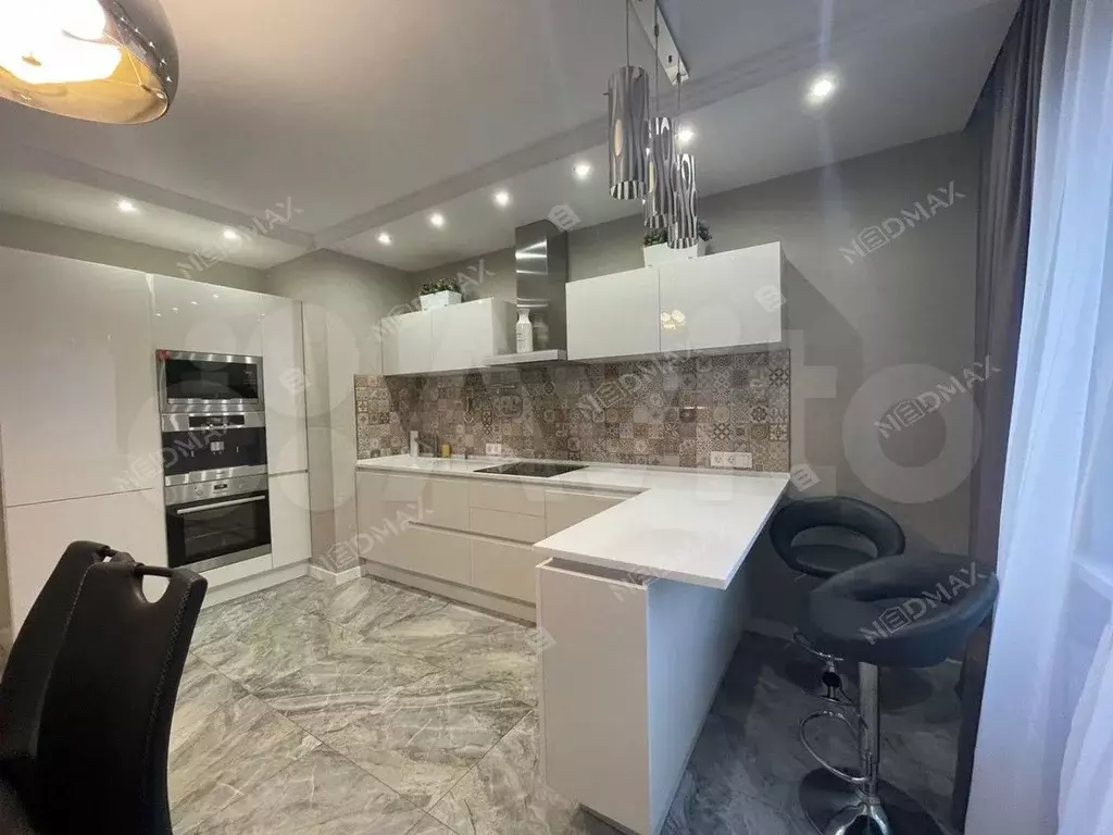 4-к. квартира, 90 м, 4/25 эт. - Фото 1