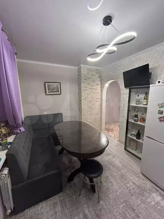2-к. квартира, 60 м, 6/10 эт. - Фото 0