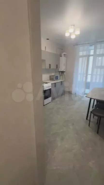 1-к. квартира, 45 м, 4/18 эт. - Фото 1