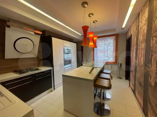 3-к. квартира, 120 м, 2/5 эт. - Фото 1