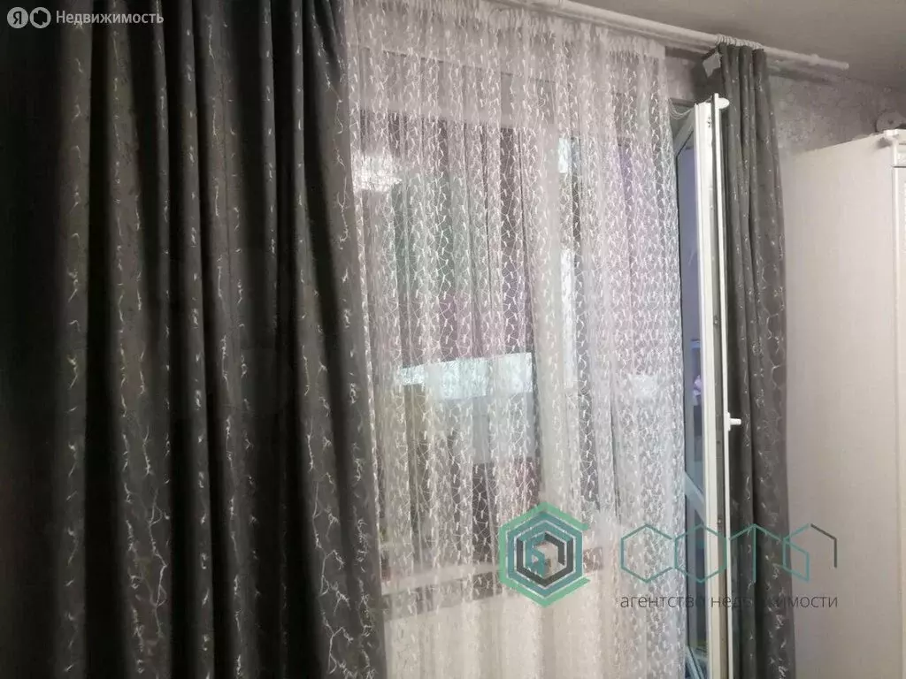 1-комнатная квартира: Пионерский, улица Шаманова, 8А (38.6 м) - Фото 1