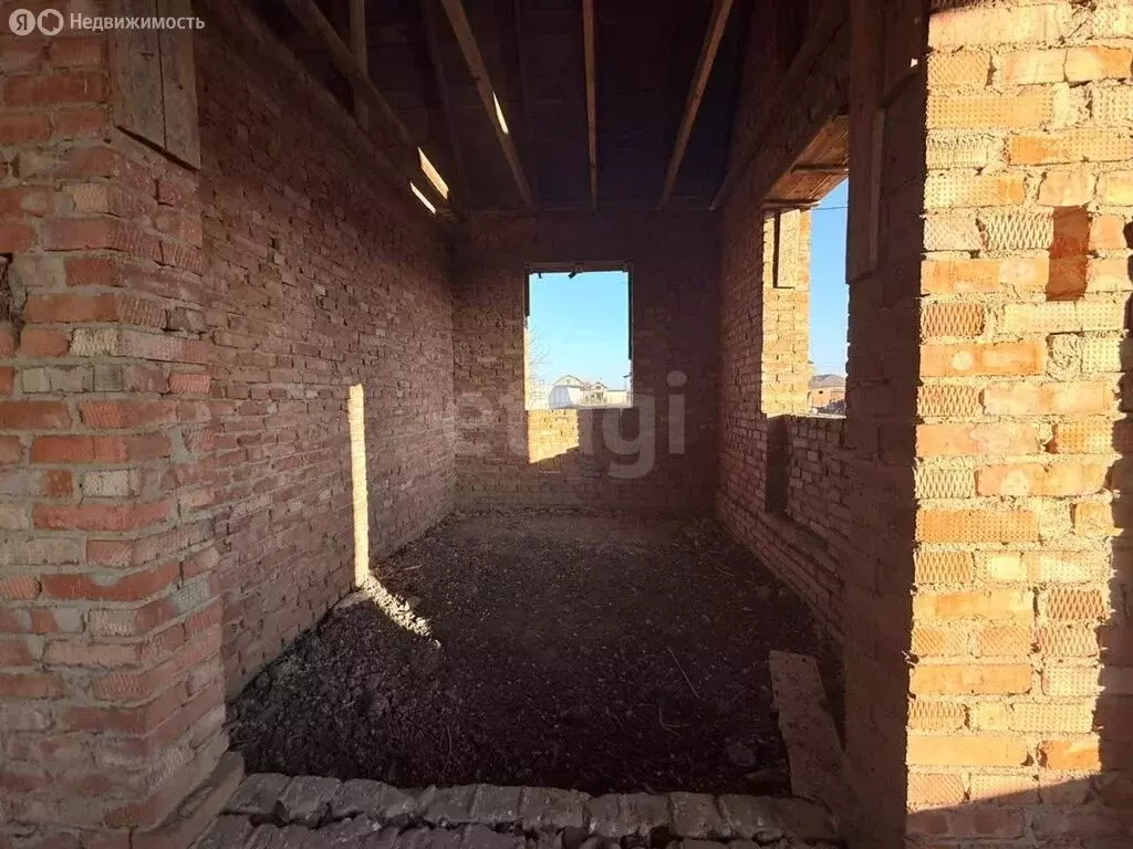 Дом в село Кантышево, улица имени Магомеда Полонкоева (220 м) - Фото 1