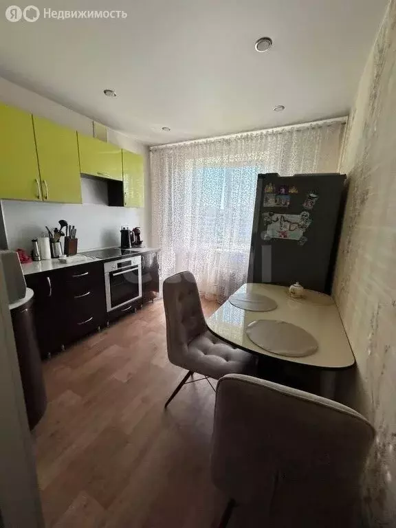 2-комнатная квартира: Тольятти, улица 70 лет Октября, 64 (50 м) - Фото 1