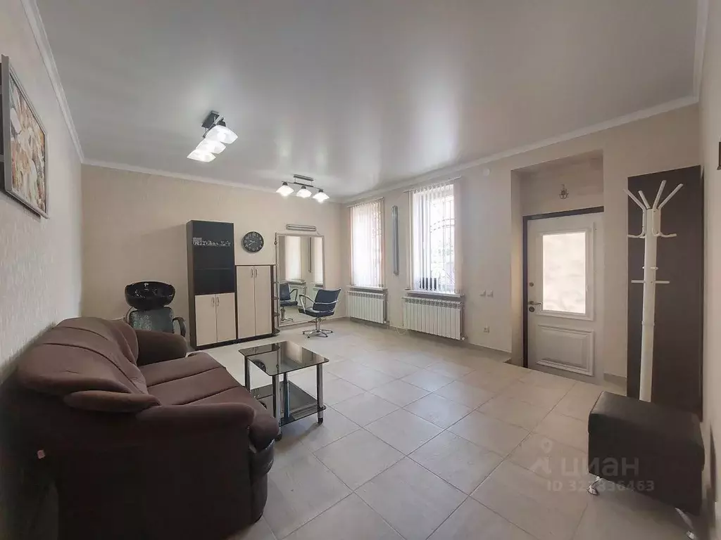 Дом в Кабардино-Балкария, Нальчик ул. Толстого (140 м) - Фото 1