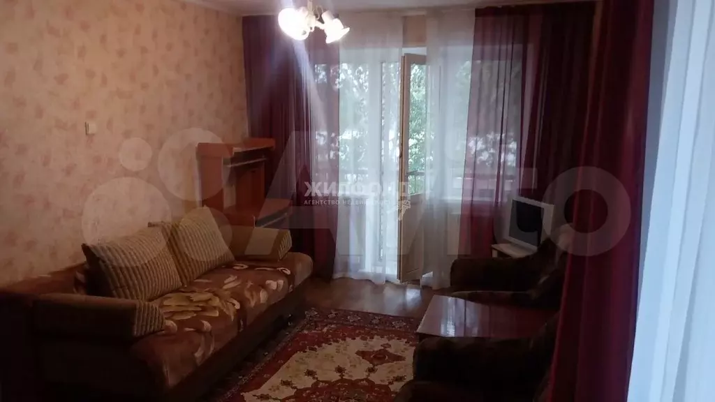 1-к. квартира, 30 м, 5/5 эт. - Фото 0