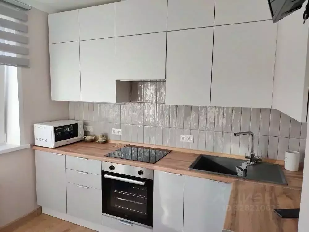 2-к кв. Москва Строгинский бул., 17К1 (52.0 м) - Фото 1