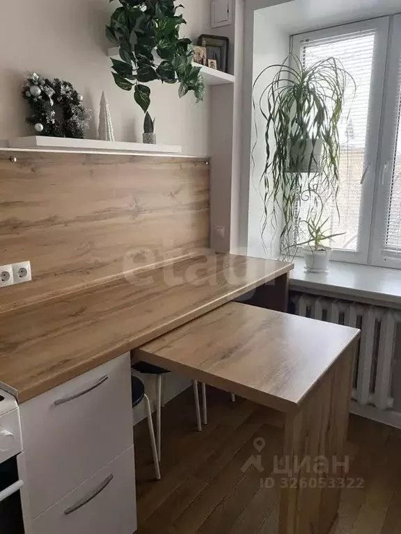 2-к кв. Тюменская область, Тюмень Советская ул., 95 (48.5 м) - Фото 1