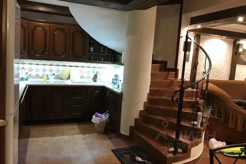 Дом в Краснодарский край, Туапсинский район, Тенгинское с/пос, с. ... - Фото 2