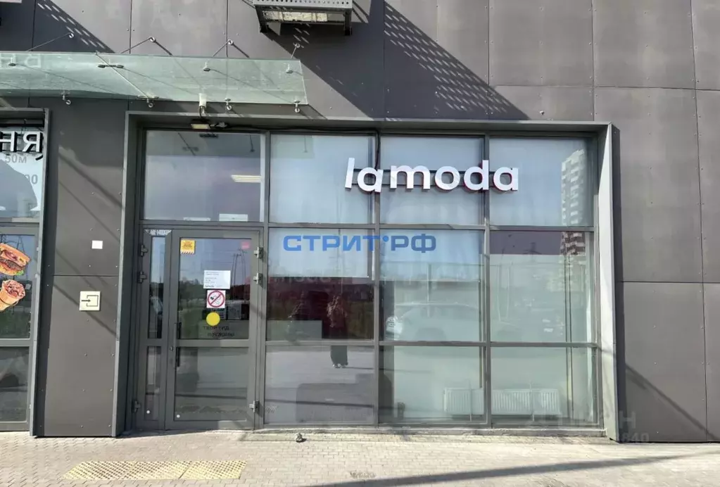 Торговая площадь в Москва ул. Наташи Качуевской, 3 (68 м) - Фото 2
