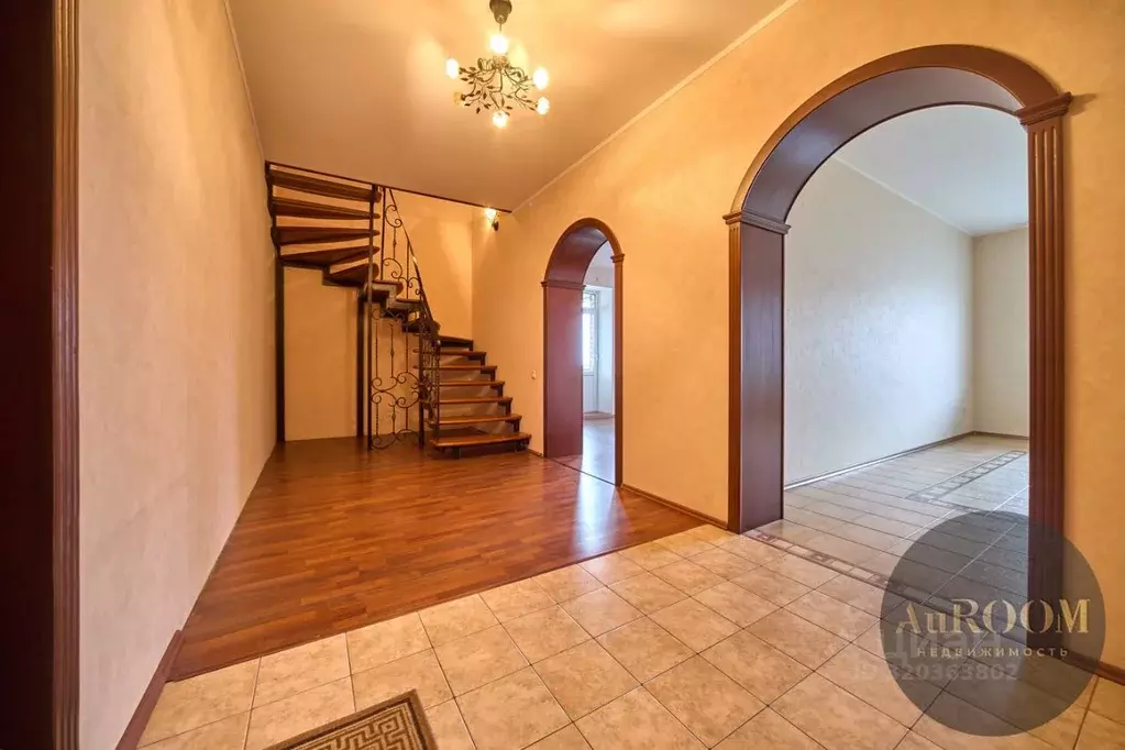 3-к кв. Волгоградская область, Волжский Набережная ул., 8Б (127.0 м) - Фото 1