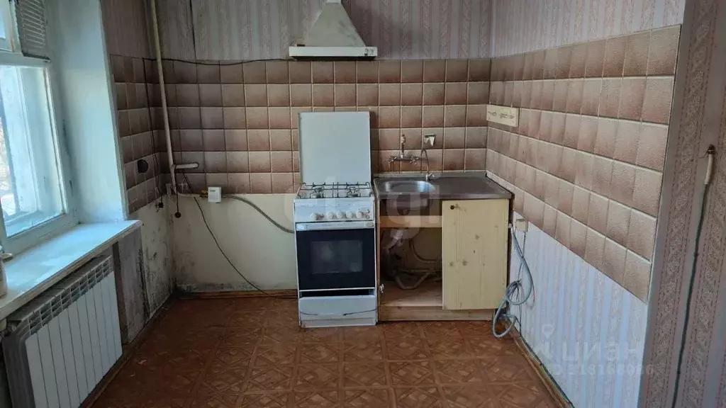 3-к кв. Саратовская область, Саратов ул. Имени В.Д. Хомяковой, 13 ... - Фото 0