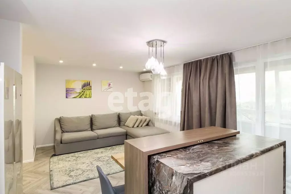 2-к кв. Тюменская область, Тюмень проезд Тихий, 2 (75.3 м) - Фото 0