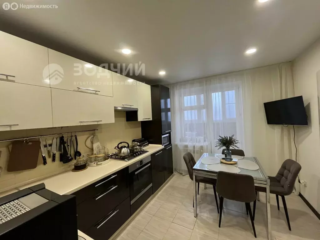 2-комнатная квартира: Чебоксары, улица Правая набережная Сугутки, 7 ... - Фото 1