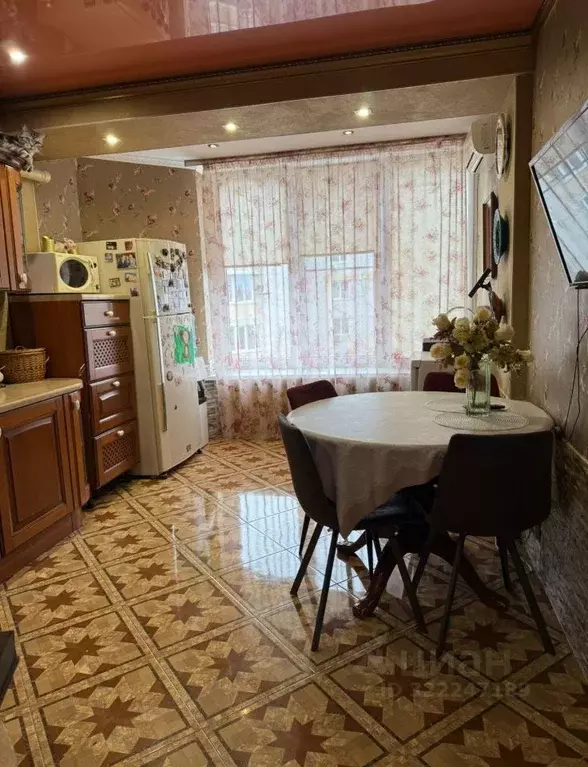 4-к кв. Астраханская область, Астрахань ул. Адмирала Нахимова, 52к1 ... - Фото 2