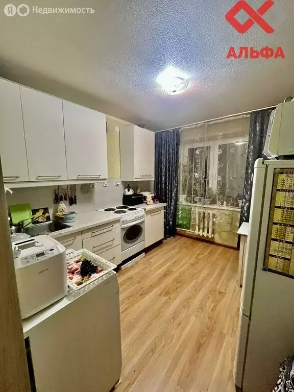 1-комнатная квартира: Киров, Хлыновская улица, 6 (35.6 м) - Фото 0