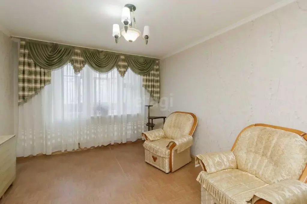 2-к кв. Тюменская область, Тюмень 6-й мкр, ул. Валерии Гнаровской, 6к2 ... - Фото 2