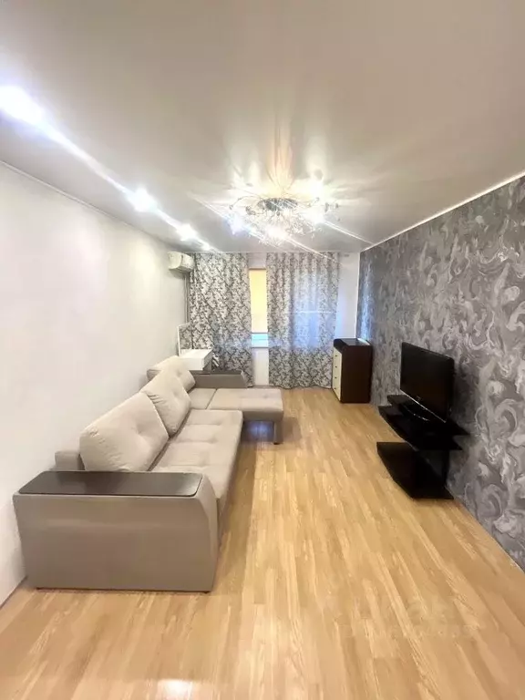 1-к кв. Оренбургская область, Орск Новый город мкр, ул. Кутузова, 52 ... - Фото 0