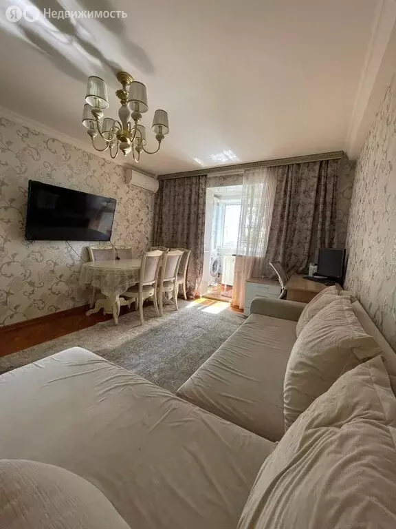 1-комнатная квартира: Каспийск, улица Ильяшенко, 7 (40 м) - Фото 1