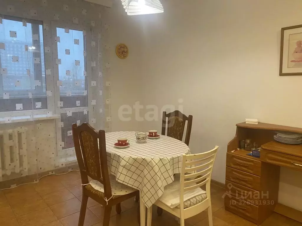 2-к кв. Тюменская область, Тюмень 6-й мкр, ул. Валерии Гнаровской, 6к2 ... - Фото 2