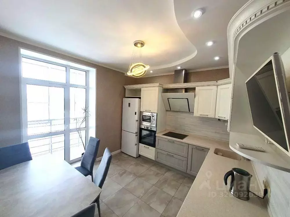 3-к кв. Москва пос. Коммунарка, ул. Бачуринская, 17 (82.0 м) - Фото 1