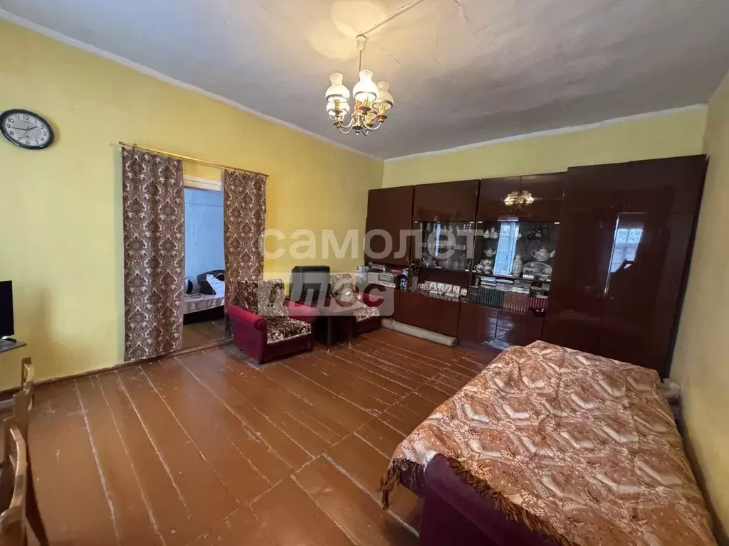 Дом в Свердловская область, Артемовский ул. Коммунаров, 6 (55 м) - Фото 1