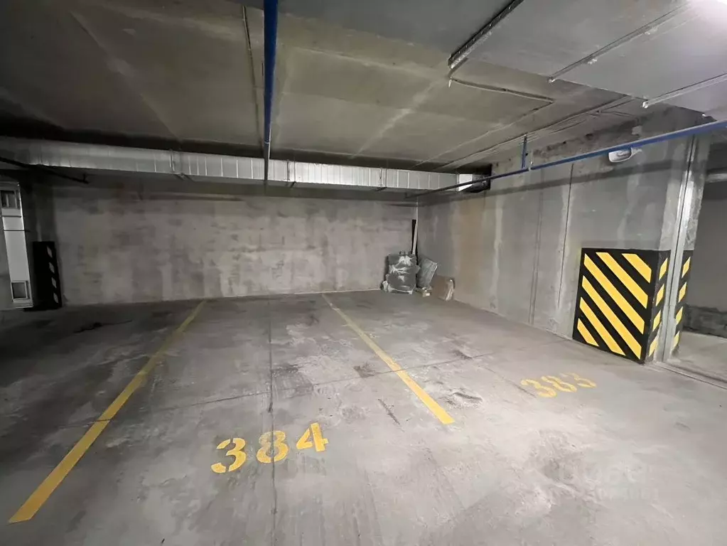 Гараж в Санкт-Петербург аллея Арцеуловская, 17 (13 м) - Фото 1