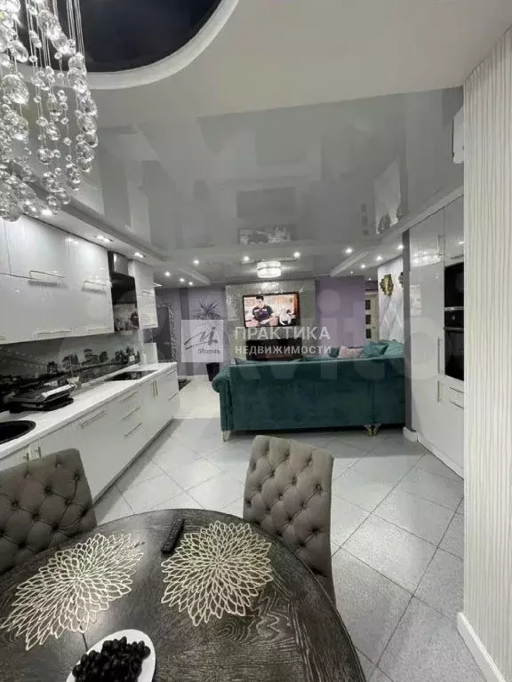 Продается 3-комнатная квартира - Фото 1