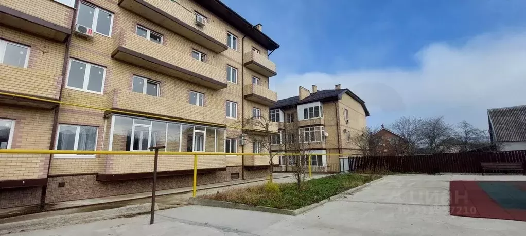 2-к кв. Краснодарский край, Горячий Ключ ул. Тельмана, 52 (60.0 м) - Фото 0