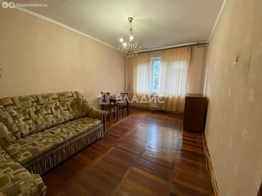 4-комнатная квартира: Белгород, улица Губкина, 21 (73.7 м) - Фото 1