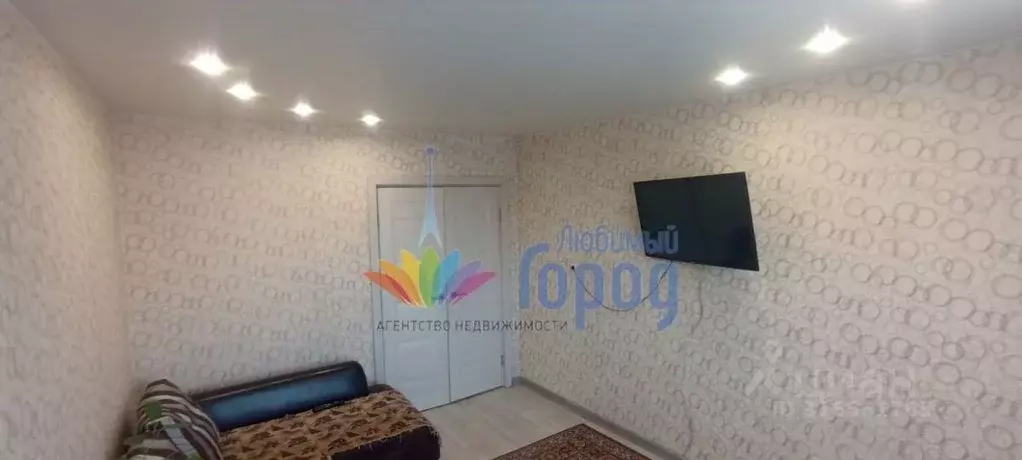3-к кв. Кемеровская область, Новокузнецк ул. Спартака, 22 (59.0 м) - Фото 0