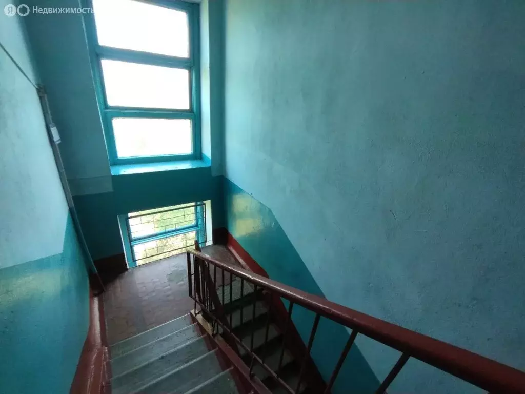 3-комнатная квартира: Чугуевка, улица Комарова, 15 (48.8 м) - Фото 1
