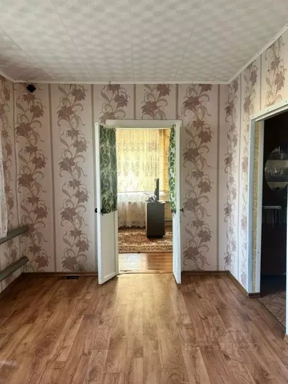 Дом в Омская область, Азовский Немецкий Национальный район, с. ... - Фото 1