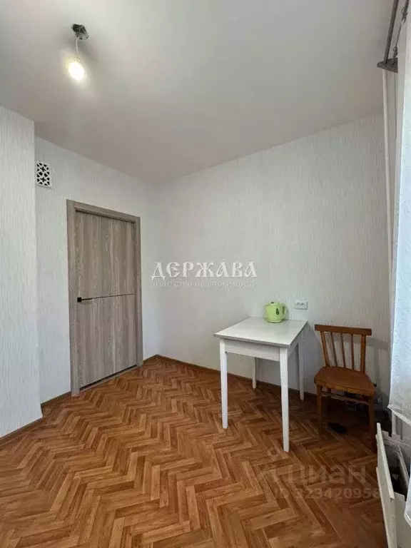 1-к кв. Белгородская область, Старый Оскол Королева мкр, 6 (37.0 м) - Фото 2