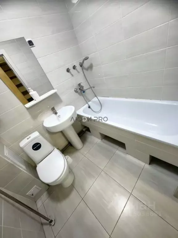 1-к кв. Саратовская область, Саратов ул. Имени С.П. Лисина, 13 (42.0 ... - Фото 2