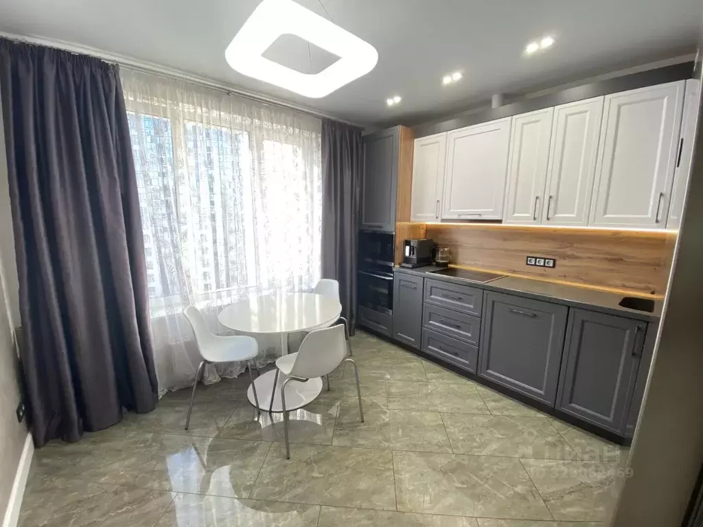 3-к кв. Новосибирская область, Новосибирск ул. Некрасова, 41 (82.3 м) - Фото 1